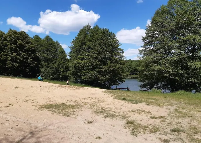 Luna Nad Jeziorem Gm Murowana Goslina Ferienhaus *